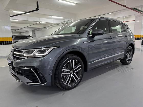 VOLKSWAGEN TIGUAN 2.0 300 TSI GASOLINA ALLSPACE R-LINE AUTOMÁTICO